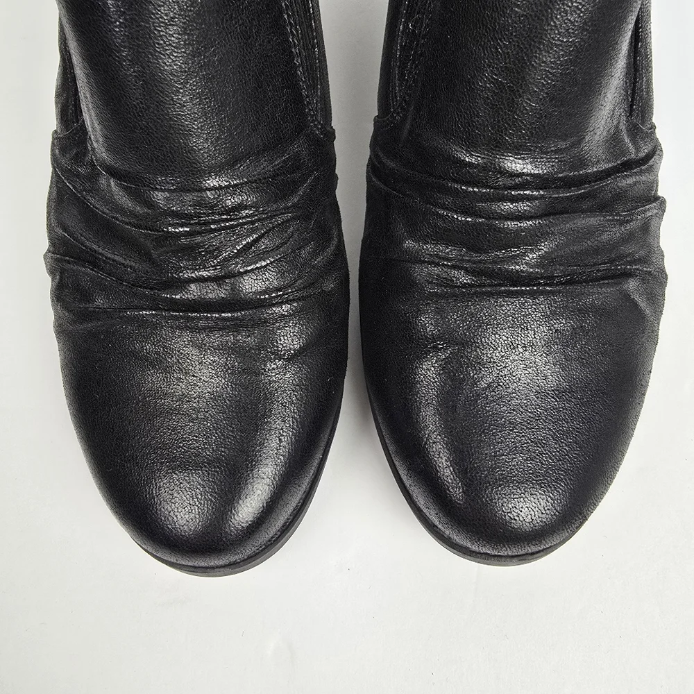 YUU Ranchen Low Rise Ankle Boots 2